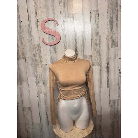 Forever 21 Tan Ruched Cutout Turtleneck Long Sleeve Crop Top Women’s Size Small - Picture 1 of 8